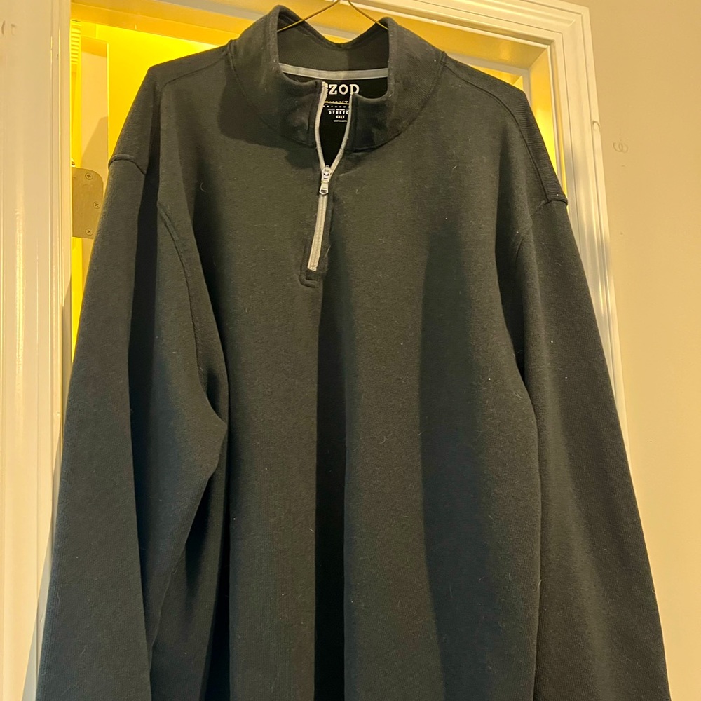 MEN’S Gently Worn IZOD half-zip Pullover! SIZE: 4XLT